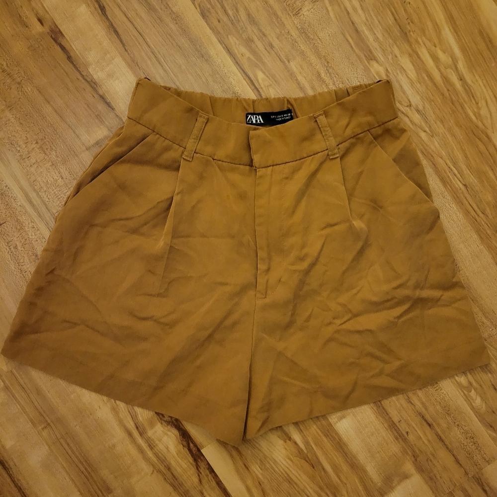 Zara Tan High-Waisted Shorts Sz S (25)